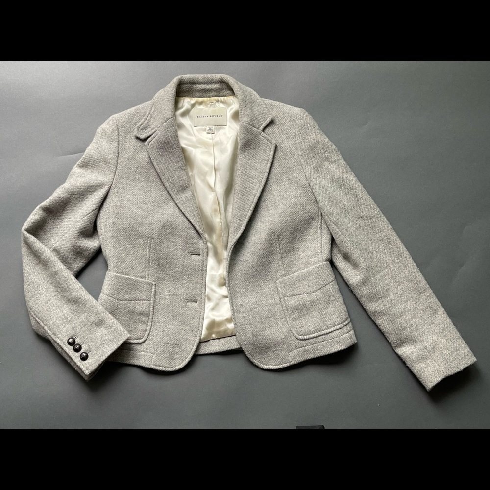 Banana Republic gray blazer